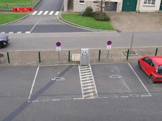 Le Plain Pied Sur Place Le Mêle-sur-Sarthe Exteriér fotografie